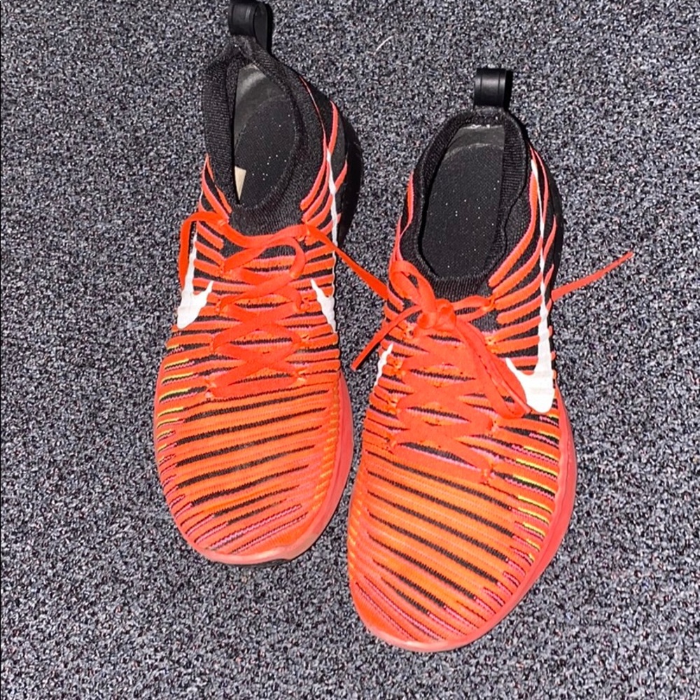 Nike tech runs